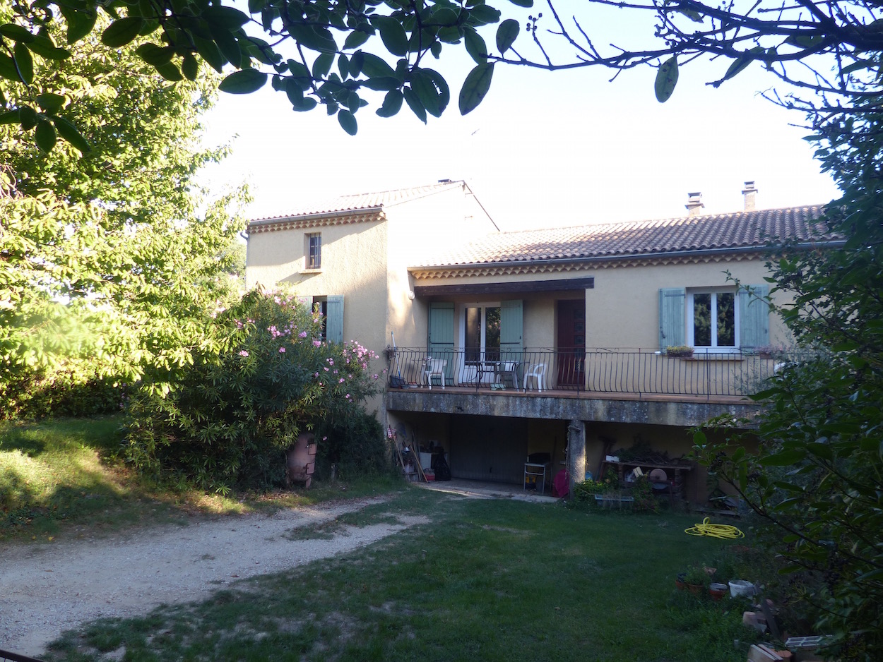 maisons-village